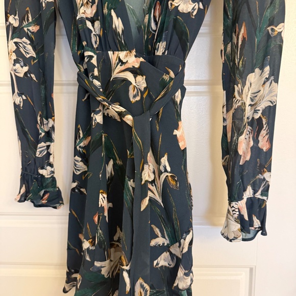 Reformation Whitby Dress - Picture 5 of 7